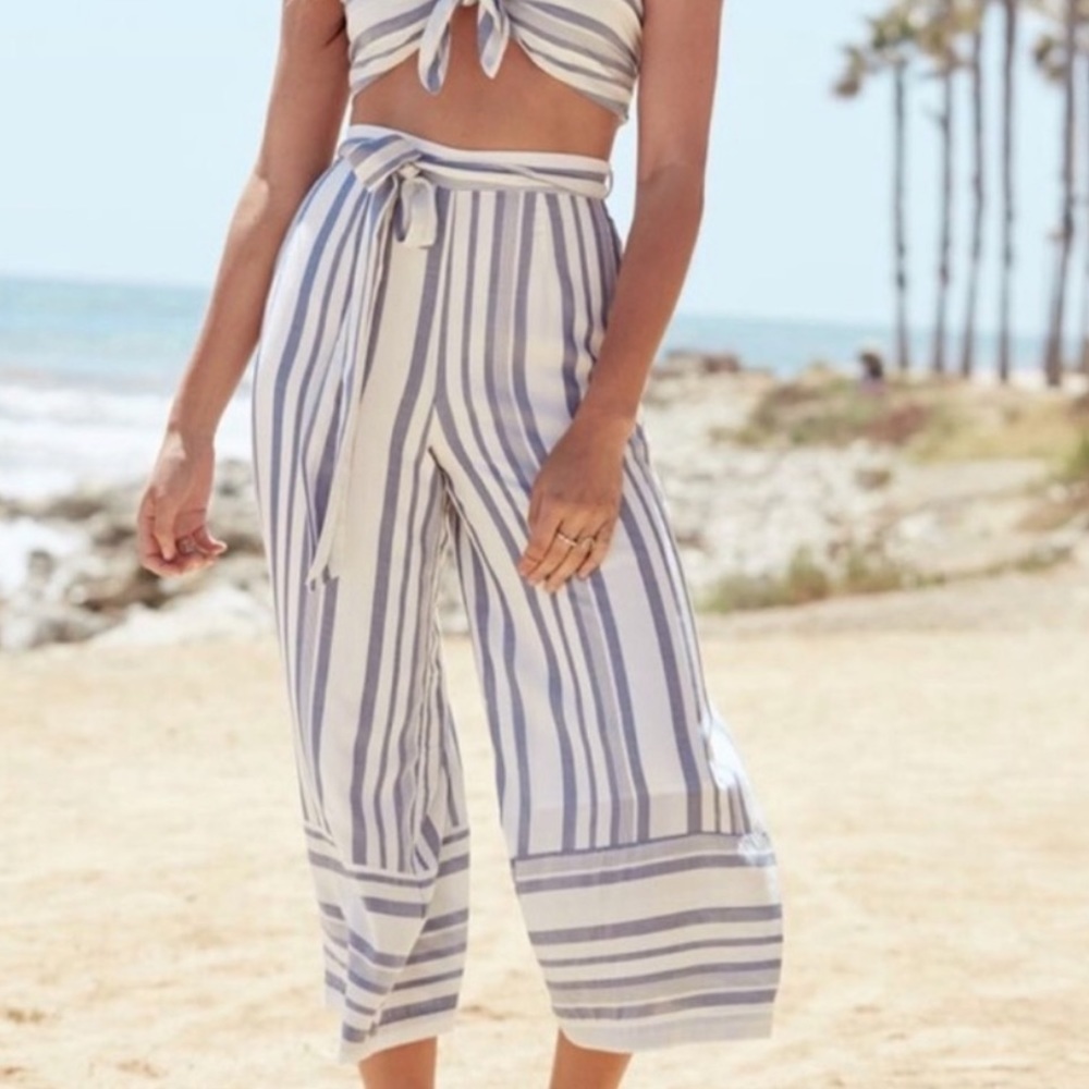 Lost + wonder pants small